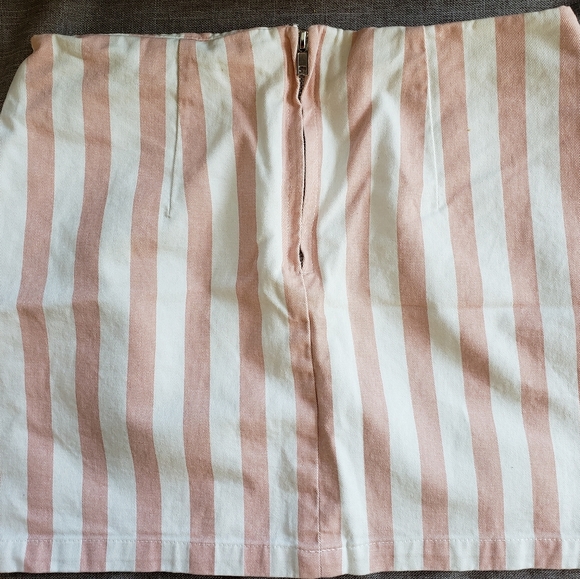 Pink Striped Mini Skirt - Picture 2 of 3